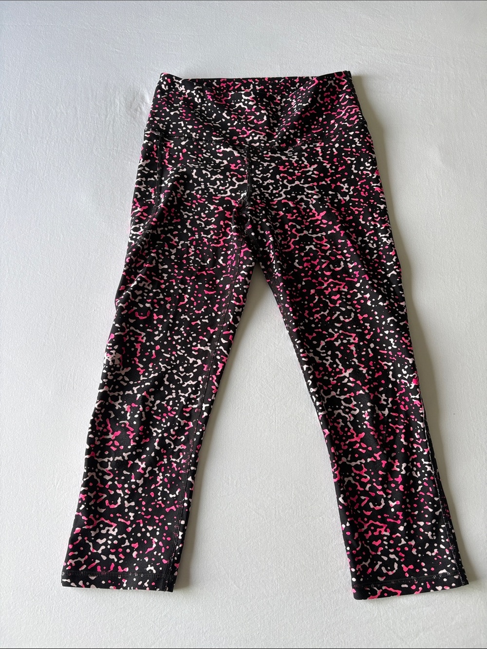 Under Armour Black Pink Leopard Compression leggings